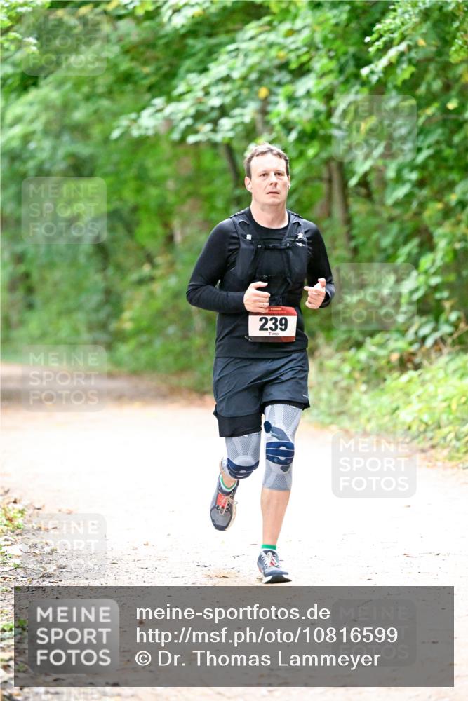 11.10.2026 - Bramfelder Halbmarathon 2026 Dr. Thomas Lammeyer http://msf.ph/oto/10816599 11.10.2026 09:53:47 Laufen 239 meine-sportfotos.de