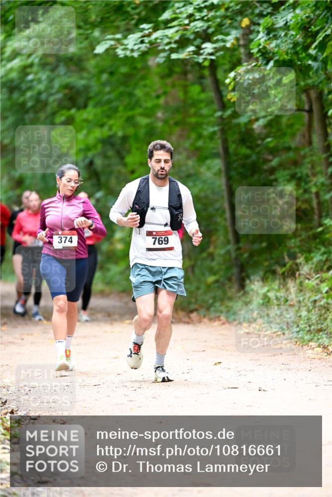 11.10.2026 - Bramfelder Halbmarathon 2026 Dr. Thomas Lammeyer http://msf.ph/oto/10816661 11.10.2026 09:54:03 Laufen 374, 769 meine-sportfotos.de