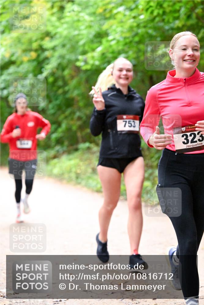 11.10.2026 - Bramfelder Halbmarathon 2026 Dr. Thomas Lammeyer http://msf.ph/oto/10816712 11.10.2026 09:54:13 Laufen 753, 35, 323 meine-sportfotos.de