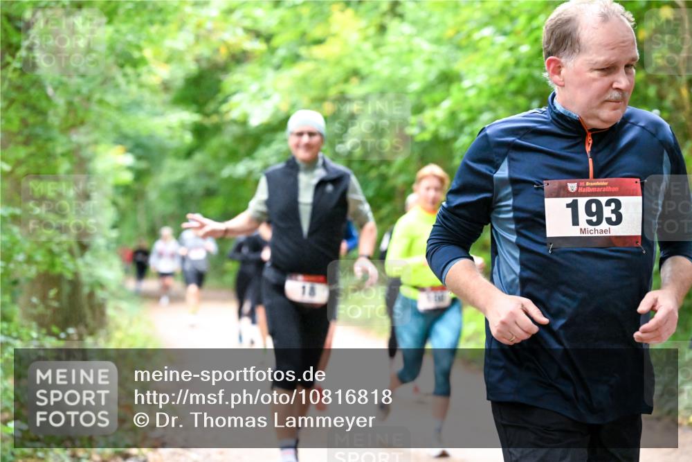 11.10.2026 - Bramfelder Halbmarathon 2026 Dr. Thomas Lammeyer http://msf.ph/oto/10816818 11.10.2026 09:54:36 Laufen 35, 193 meine-sportfotos.de
