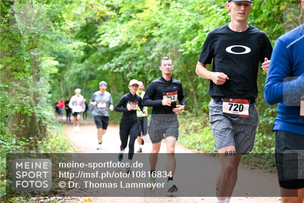 11.10.2026 - Bramfelder Halbmarathon 2026 Dr. Thomas Lammeyer http://msf.ph/oto/10816834 11.10.2026 09:54:39 Laufen 312, 253, 720, 999 meine-sportfotos.de