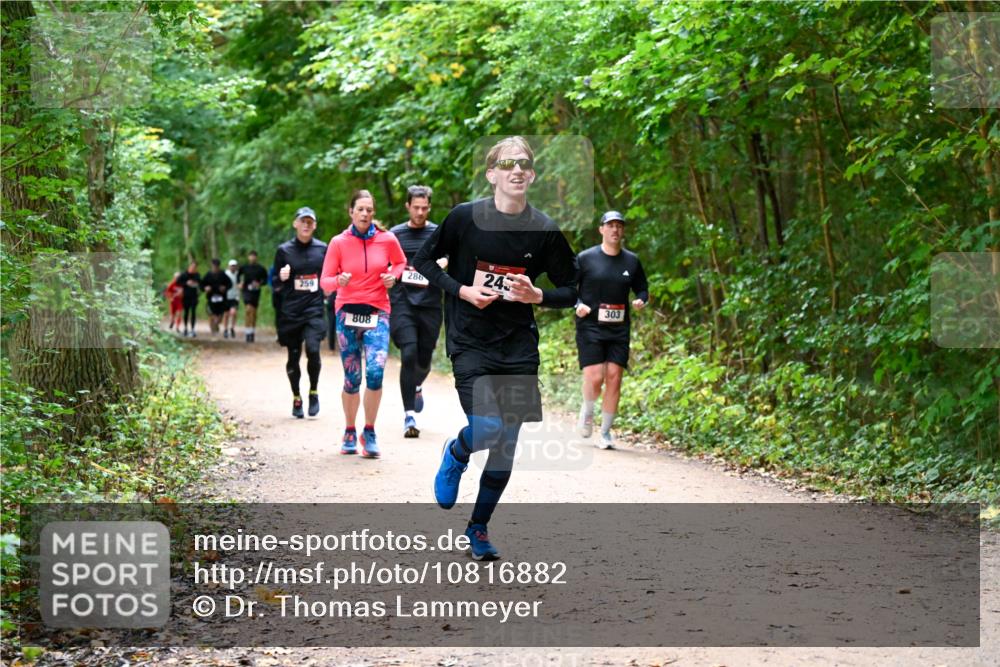 11.10.2026 - Bramfelder Halbmarathon 2026 Dr. Thomas Lammeyer http://msf.ph/oto/10816882 11.10.2026 09:54:51 Laufen 259, 808, 286, 243, 303 meine-sportfotos.de