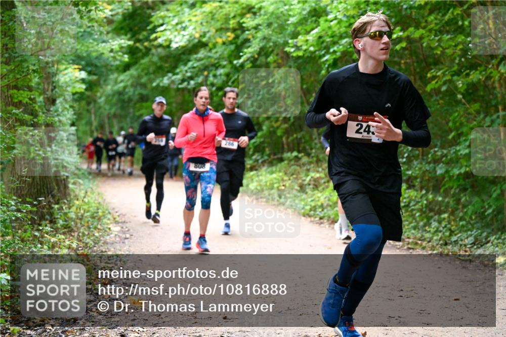 11.10.2026 - Bramfelder Halbmarathon 2026 Dr. Thomas Lammeyer http://msf.ph/oto/10816888 11.10.2026 09:54:52 Laufen 808, 24 meine-sportfotos.de