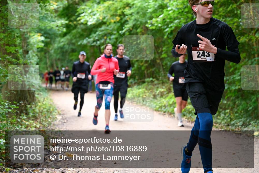 11.10.2026 - Bramfelder Halbmarathon 2026 Dr. Thomas Lammeyer http://msf.ph/oto/10816889 11.10.2026 09:54:52 Laufen 243 meine-sportfotos.de