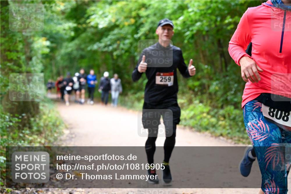 11.10.2026 - Bramfelder Halbmarathon 2026 Dr. Thomas Lammeyer http://msf.ph/oto/10816905 11.10.2026 09:54:54 Laufen 259, 808 meine-sportfotos.de