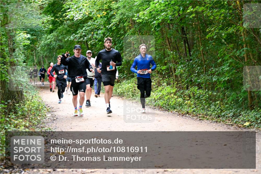 11.10.2026 - Bramfelder Halbmarathon 2026 Dr. Thomas Lammeyer http://msf.ph/oto/10816911 11.10.2026 09:55:00 Laufen 729, 567, 605 meine-sportfotos.de