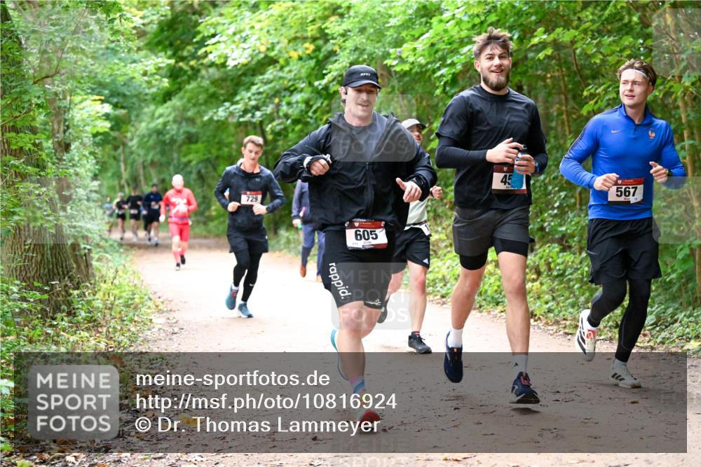 11.10.2026 - Bramfelder Halbmarathon 2026 Dr. Thomas Lammeyer http://msf.ph/oto/10816924 11.10.2026 09:55:02 Laufen 729, 605, 45, 567 meine-sportfotos.de