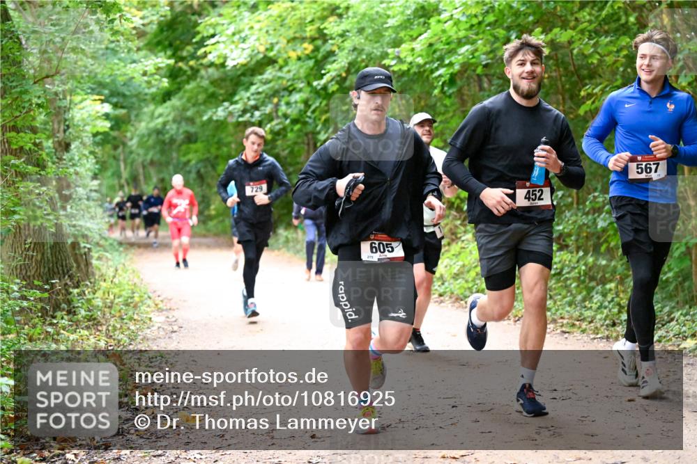 11.10.2026 - Bramfelder Halbmarathon 2026 Dr. Thomas Lammeyer http://msf.ph/oto/10816925 11.10.2026 09:55:02 Laufen 729, 605, 275, 452, 567, 12 meine-sportfotos.de
