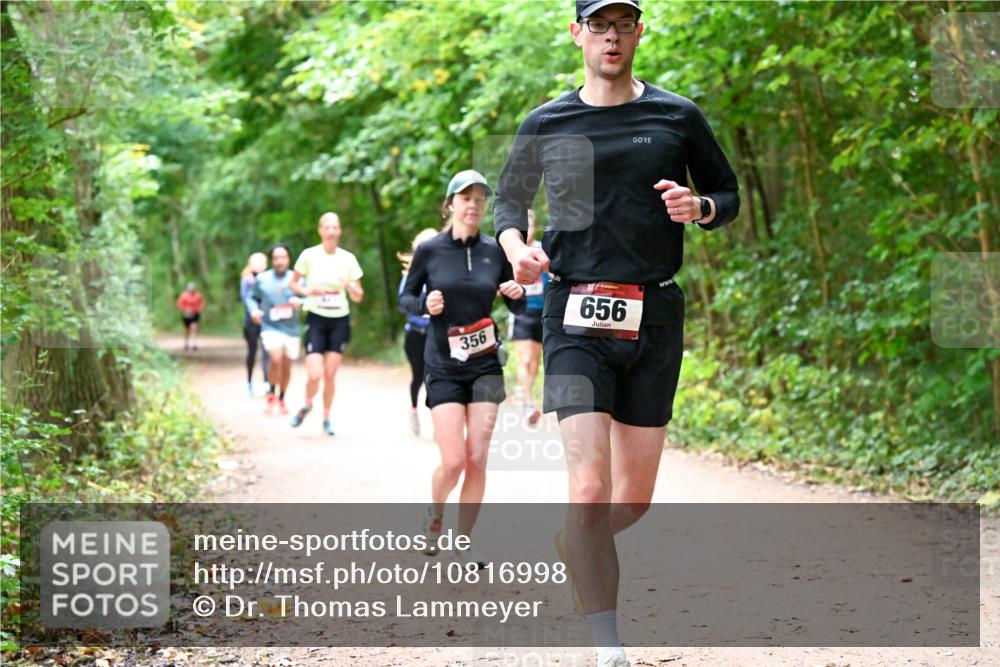 11.10.2026 - Bramfelder Halbmarathon 2026 Dr. Thomas Lammeyer http://msf.ph/oto/10816998 11.10.2026 09:55:17 Laufen 356, 656 meine-sportfotos.de