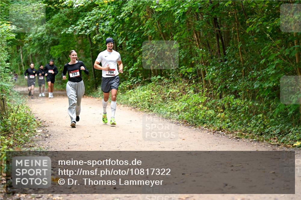 11.10.2026 - Bramfelder Halbmarathon 2026 Dr. Thomas Lammeyer http://msf.ph/oto/10817322 11.10.2026 09:57:04 Laufen 783, 784 meine-sportfotos.de
