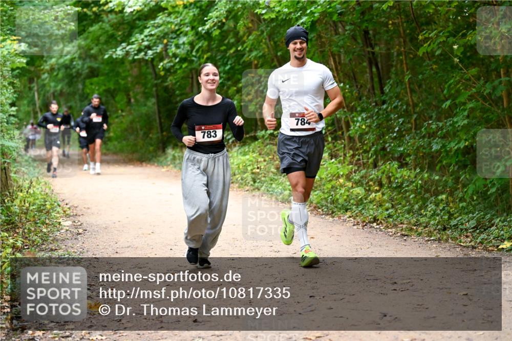 11.10.2026 - Bramfelder Halbmarathon 2026 Dr. Thomas Lammeyer http://msf.ph/oto/10817335 11.10.2026 09:57:06 Laufen 783, 784 meine-sportfotos.de