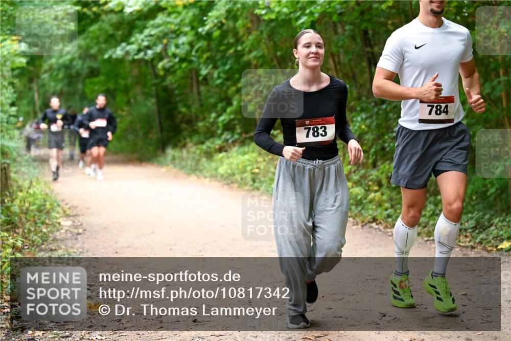 11.10.2026 - Bramfelder Halbmarathon 2026 Dr. Thomas Lammeyer http://msf.ph/oto/10817342 11.10.2026 09:57:07 Laufen 783, 784 meine-sportfotos.de