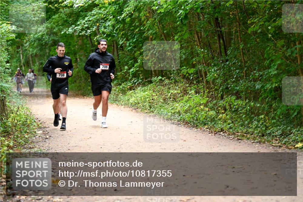 11.10.2026 - Bramfelder Halbmarathon 2026 Dr. Thomas Lammeyer http://msf.ph/oto/10817355 11.10.2026 09:57:11 Laufen 708, 709 meine-sportfotos.de