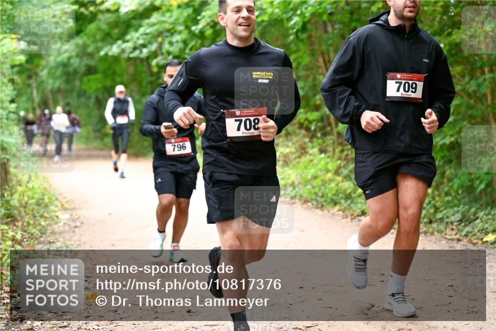 11.10.2026 - Bramfelder Halbmarathon 2026 Dr. Thomas Lammeyer http://msf.ph/oto/10817376 11.10.2026 09:57:15 Laufen 709, 796, 708 meine-sportfotos.de
