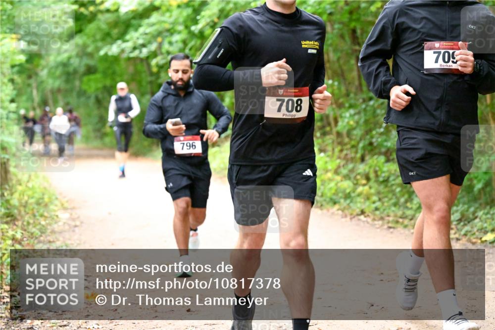 11.10.2026 - Bramfelder Halbmarathon 2026 Dr. Thomas Lammeyer http://msf.ph/oto/10817378 11.10.2026 09:57:15 Laufen 796, 709, 708, 04 meine-sportfotos.de