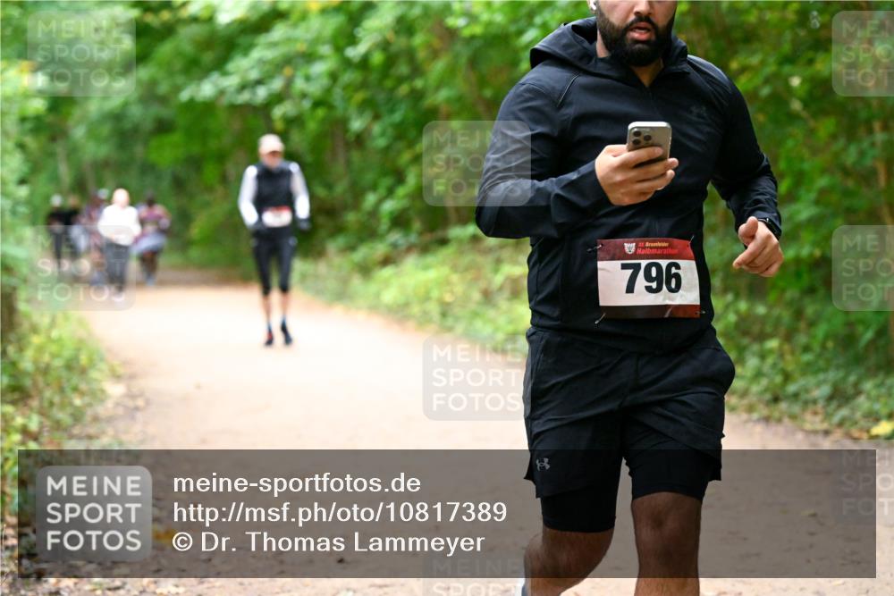11.10.2026 - Bramfelder Halbmarathon 2026 Dr. Thomas Lammeyer http://msf.ph/oto/10817389 11.10.2026 09:57:17 Laufen 35, 796 meine-sportfotos.de