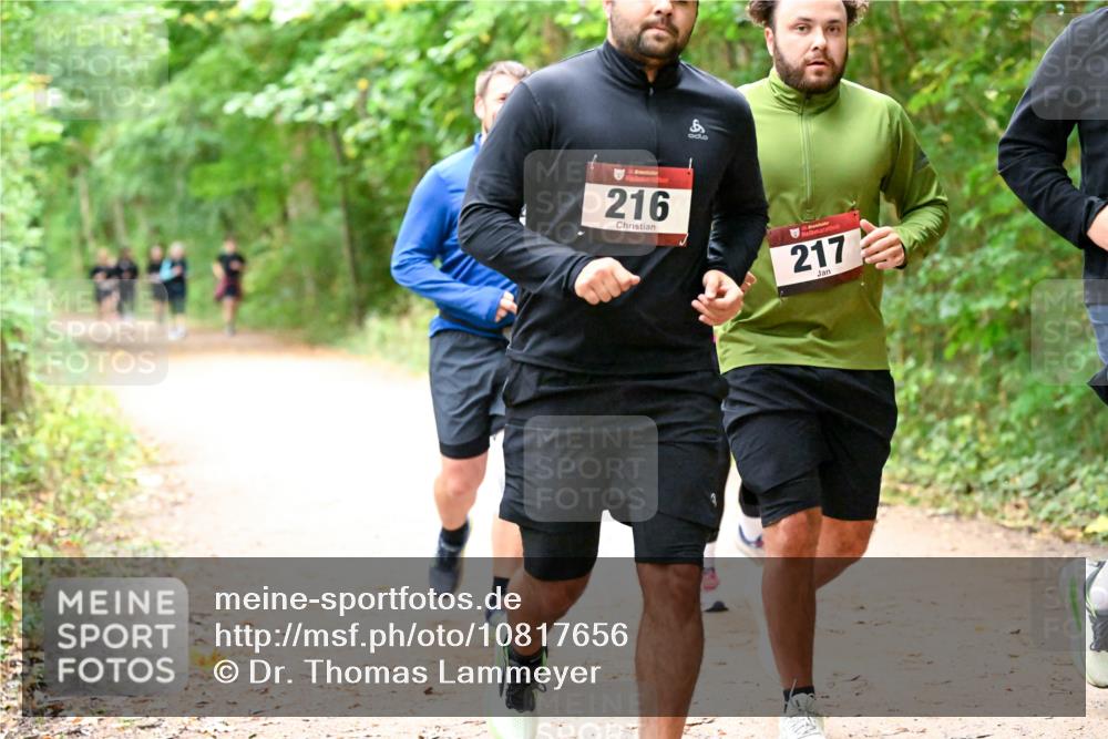 11.10.2026 - Bramfelder Halbmarathon 2026 Dr. Thomas Lammeyer http://msf.ph/oto/10817656 11.10.2026 09:58:08 Laufen 216, 217 meine-sportfotos.de