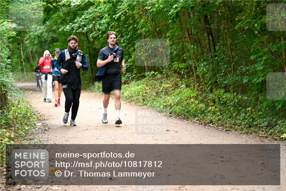 11.10.2026 - Bramfelder Halbmarathon 2026 Dr. Thomas Lammeyer http://msf.ph/oto/10817812 11.10.2026 09:58:59 Laufen 296, 3 meine-sportfotos.de
