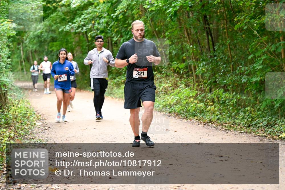11.10.2026 - Bramfelder Halbmarathon 2026 Dr. Thomas Lammeyer http://msf.ph/oto/10817912 11.10.2026 09:59:30 Laufen 577, 321 meine-sportfotos.de