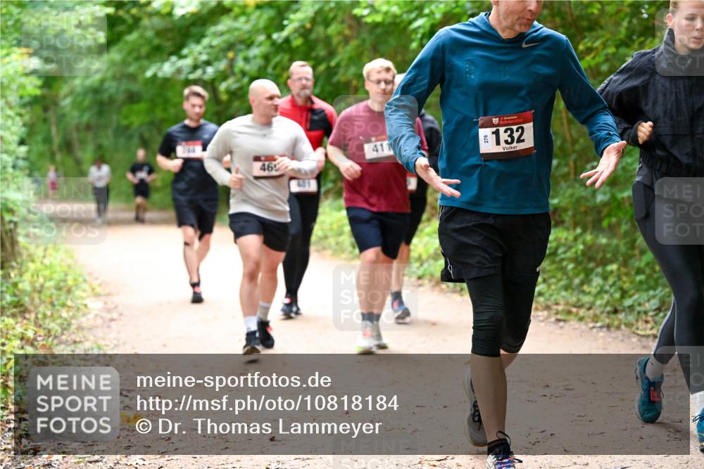 11.10.2026 - Bramfelder Halbmarathon 2026 Dr. Thomas Lammeyer http://msf.ph/oto/10818184 11.10.2026 10:01:14 Laufen 411, 46, 132 meine-sportfotos.de