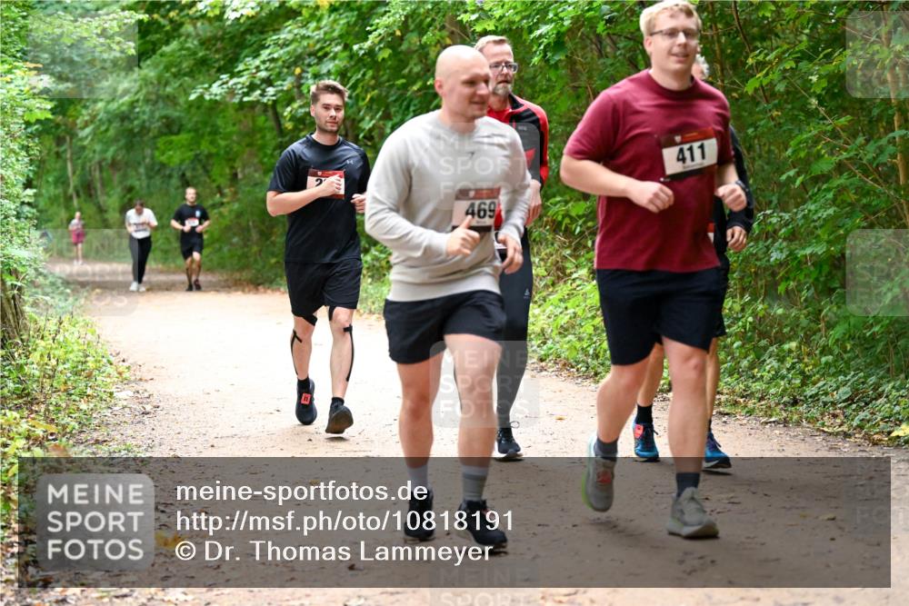 11.10.2026 - Bramfelder Halbmarathon 2026 Dr. Thomas Lammeyer http://msf.ph/oto/10818191 11.10.2026 10:01:15 Laufen 411, 469 meine-sportfotos.de