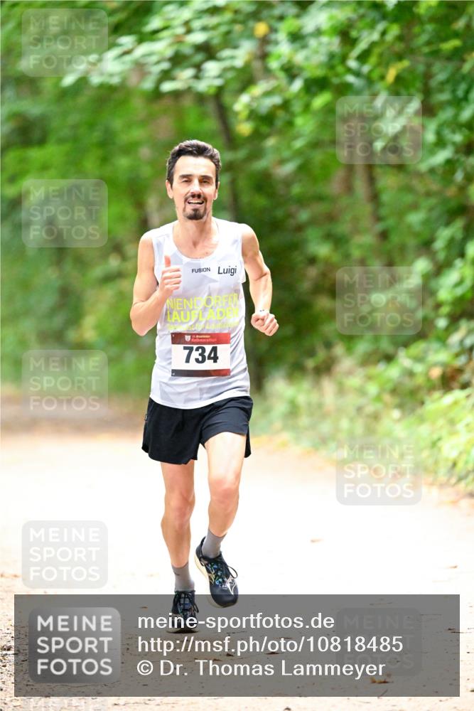 11.10.2026 - Bramfelder Halbmarathon 2026 Dr. Thomas Lammeyer http://msf.ph/oto/10818485 11.10.2026 10:04:36 Laufen 734 meine-sportfotos.de