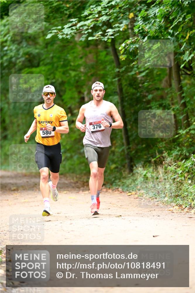 11.10.2026 - Bramfelder Halbmarathon 2026 Dr. Thomas Lammeyer http://msf.ph/oto/10818491 11.10.2026 10:04:49 Laufen 580, 376, 2 meine-sportfotos.de