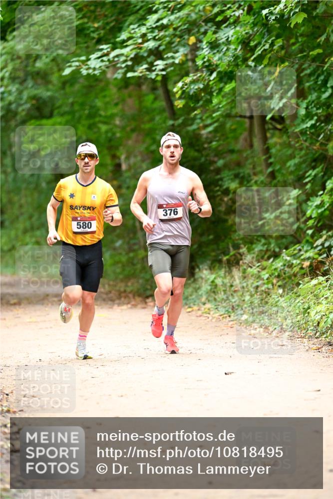 11.10.2026 - Bramfelder Halbmarathon 2026 Dr. Thomas Lammeyer http://msf.ph/oto/10818495 11.10.2026 10:04:50 Laufen 580, 376 meine-sportfotos.de
