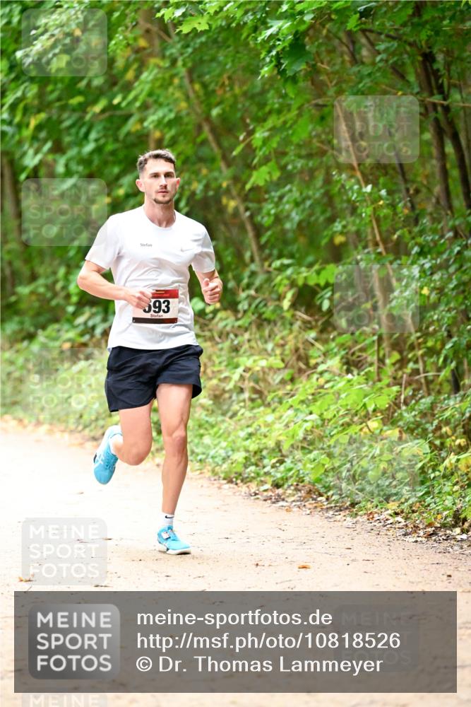 11.10.2026 - Bramfelder Halbmarathon 2026 Dr. Thomas Lammeyer http://msf.ph/oto/10818526 11.10.2026 10:05:42 Laufen 393 meine-sportfotos.de