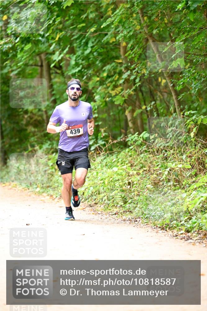 11.10.2026 - Bramfelder Halbmarathon 2026 Dr. Thomas Lammeyer http://msf.ph/oto/10818587 11.10.2026 10:06:25 Laufen 439 meine-sportfotos.de