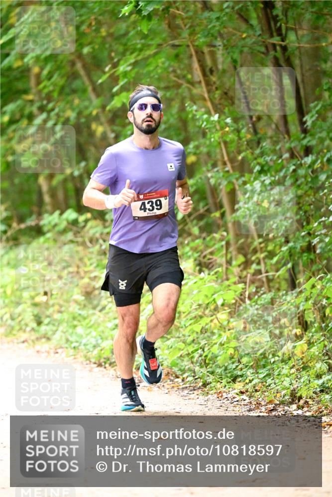 11.10.2026 - Bramfelder Halbmarathon 2026 Dr. Thomas Lammeyer http://msf.ph/oto/10818597 11.10.2026 10:06:26 Laufen 439 meine-sportfotos.de