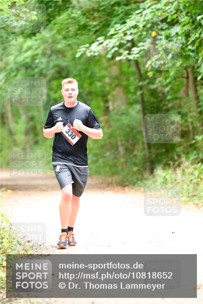 11.10.2026 - Bramfelder Halbmarathon 2026 Dr. Thomas Lammeyer http://msf.ph/oto/10818652 11.10.2026 10:07:28 Laufen 330 meine-sportfotos.de