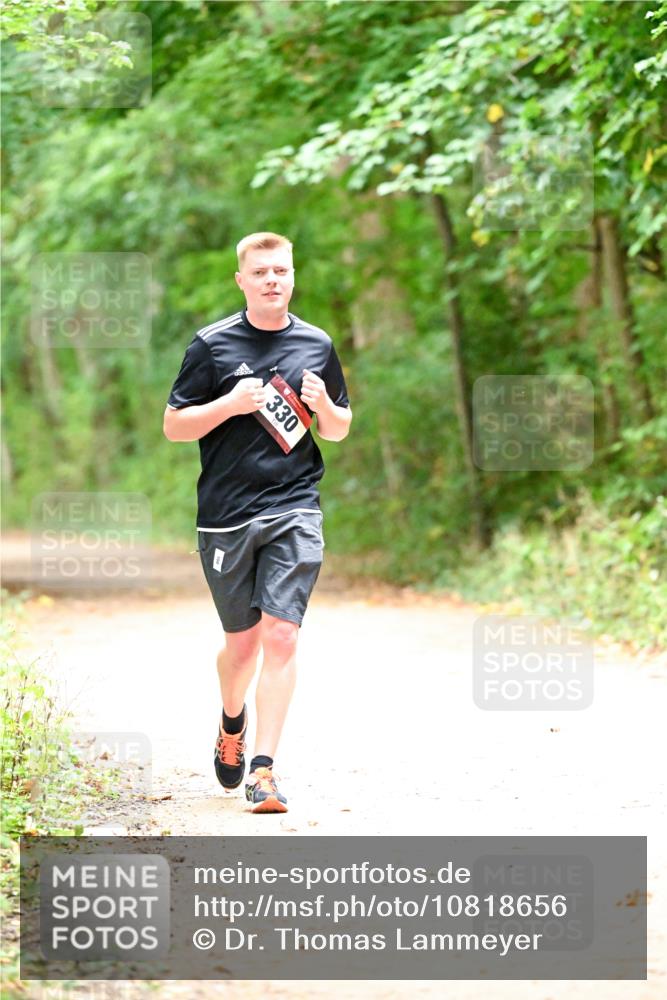 11.10.2026 - Bramfelder Halbmarathon 2026 Dr. Thomas Lammeyer http://msf.ph/oto/10818656 11.10.2026 10:07:28 Laufen 330 meine-sportfotos.de