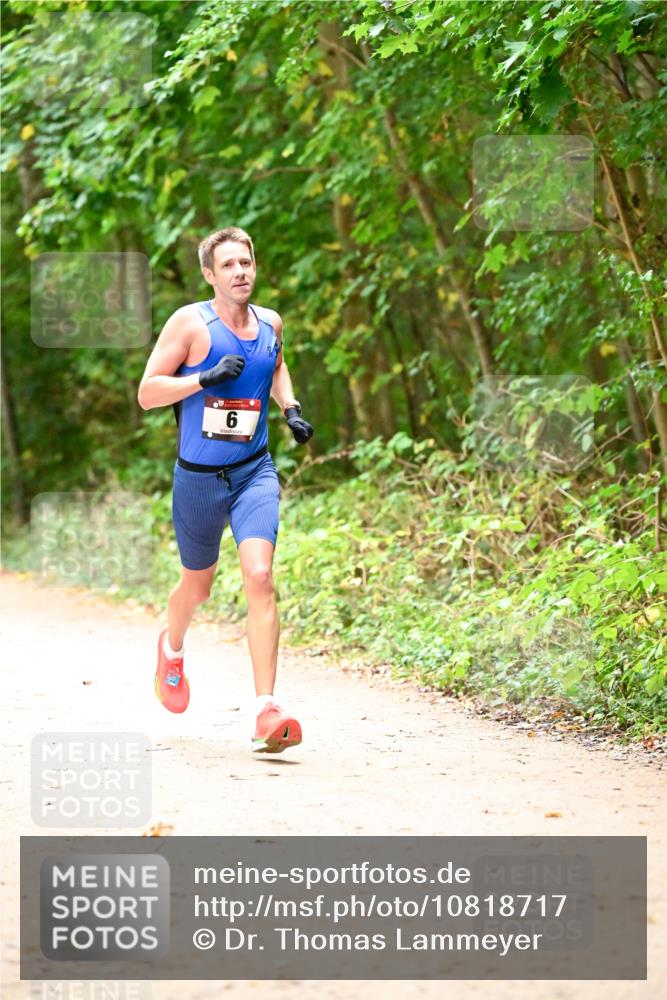 11.10.2026 - Bramfelder Halbmarathon 2026 Dr. Thomas Lammeyer http://msf.ph/oto/10818717 11.10.2026 10:08:20 Laufen 6 meine-sportfotos.de