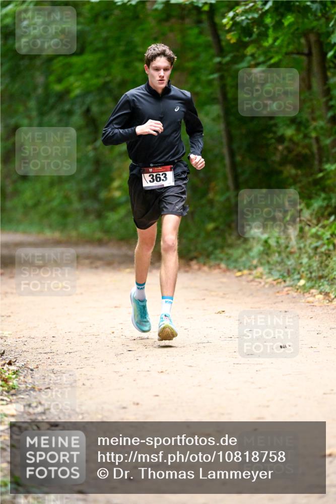 11.10.2026 - Bramfelder Halbmarathon 2026 Dr. Thomas Lammeyer http://msf.ph/oto/10818758 11.10.2026 10:09:05 Laufen 363 meine-sportfotos.de