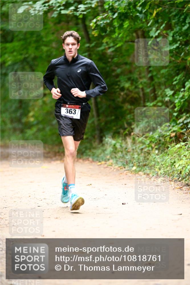 11.10.2026 - Bramfelder Halbmarathon 2026 Dr. Thomas Lammeyer http://msf.ph/oto/10818761 11.10.2026 10:09:06 Laufen 363 meine-sportfotos.de