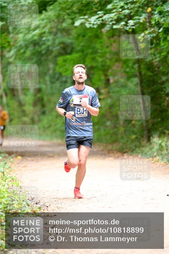 11.10.2026 - Bramfelder Halbmarathon 2026 Dr. Thomas Lammeyer http://msf.ph/oto/10818899 11.10.2026 10:10:21 Laufen  meine-sportfotos.de