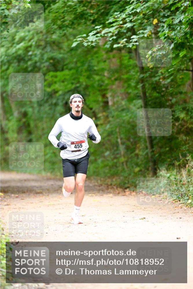 11.10.2026 - Bramfelder Halbmarathon 2026 Dr. Thomas Lammeyer http://msf.ph/oto/10818952 11.10.2026 10:10:40 Laufen 455 meine-sportfotos.de