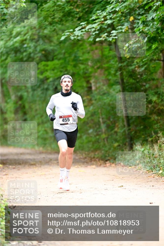 11.10.2026 - Bramfelder Halbmarathon 2026 Dr. Thomas Lammeyer http://msf.ph/oto/10818953 11.10.2026 10:10:40 Laufen 455 meine-sportfotos.de