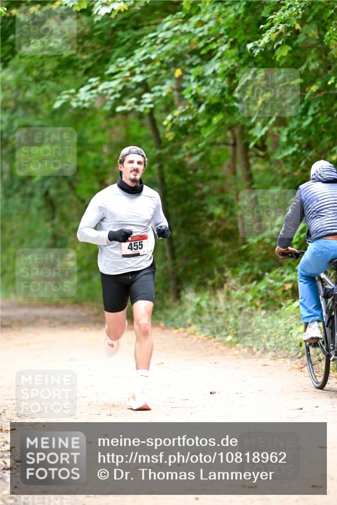 11.10.2026 - Bramfelder Halbmarathon 2026 Dr. Thomas Lammeyer http://msf.ph/oto/10818962 11.10.2026 10:10:41 Laufen 455 meine-sportfotos.de