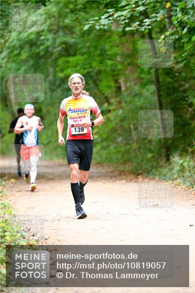 11.10.2026 - Bramfelder Halbmarathon 2026 Dr. Thomas Lammeyer http://msf.ph/oto/10819057 11.10.2026 10:11:18 Laufen 2010, 139 meine-sportfotos.de