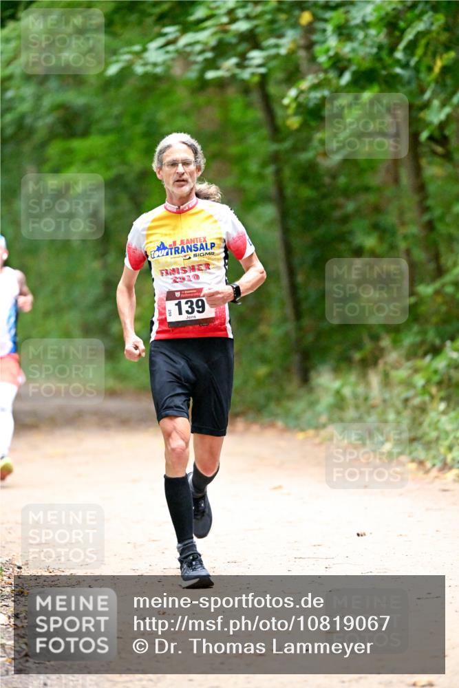11.10.2026 - Bramfelder Halbmarathon 2026 Dr. Thomas Lammeyer http://msf.ph/oto/10819067 11.10.2026 10:11:20 Laufen 2010, 20, 139 meine-sportfotos.de
