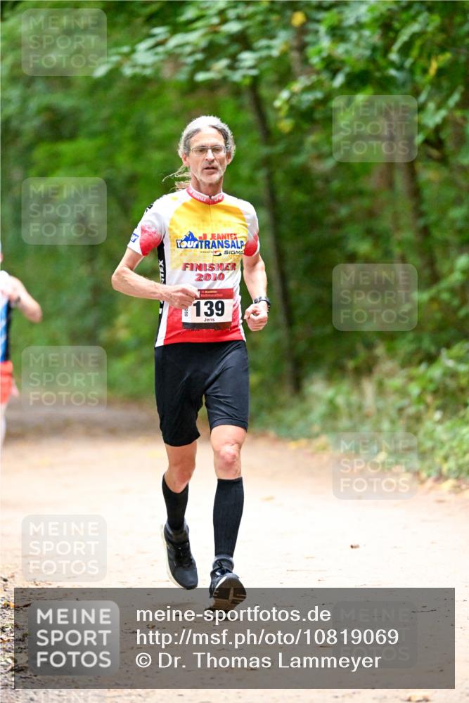 11.10.2026 - Bramfelder Halbmarathon 2026 Dr. Thomas Lammeyer http://msf.ph/oto/10819069 11.10.2026 10:11:20 Laufen 2010, 35, 139 meine-sportfotos.de