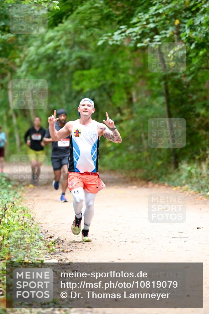 11.10.2026 - Bramfelder Halbmarathon 2026 Dr. Thomas Lammeyer http://msf.ph/oto/10819079 11.10.2026 10:11:22 Laufen  meine-sportfotos.de