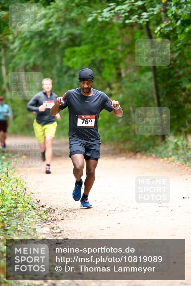 11.10.2026 - Bramfelder Halbmarathon 2026 Dr. Thomas Lammeyer http://msf.ph/oto/10819089 11.10.2026 10:11:25 Laufen 119, 760 meine-sportfotos.de
