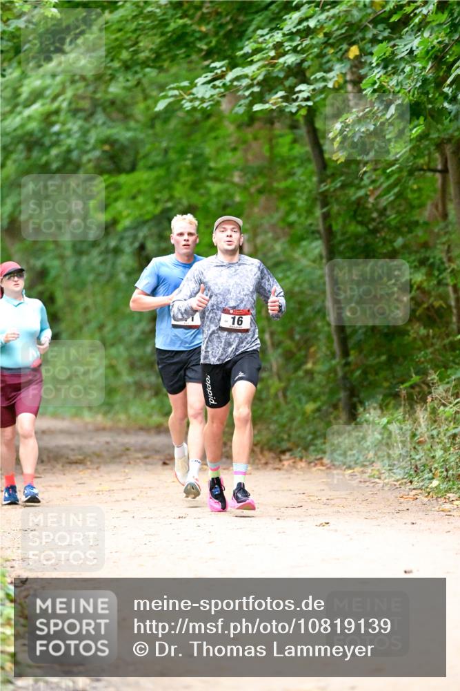11.10.2026 - Bramfelder Halbmarathon 2026 Dr. Thomas Lammeyer http://msf.ph/oto/10819139 11.10.2026 10:11:35 Laufen  meine-sportfotos.de