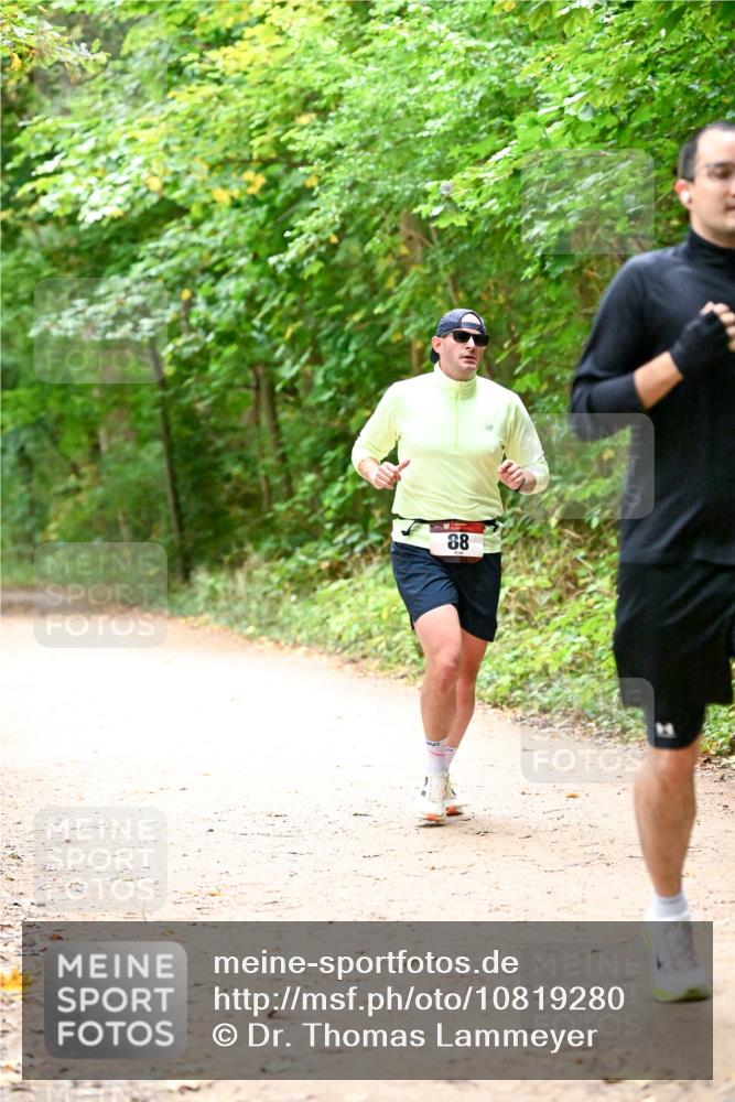 11.10.2026 - Bramfelder Halbmarathon 2026 Dr. Thomas Lammeyer http://msf.ph/oto/10819280 11.10.2026 10:12:59 Laufen 88 meine-sportfotos.de