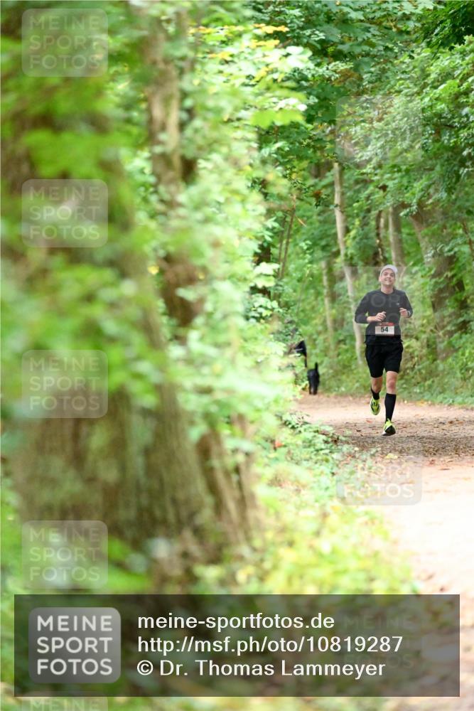 11.10.2026 - Bramfelder Halbmarathon 2026 Dr. Thomas Lammeyer http://msf.ph/oto/10819287 11.10.2026 10:13:08 Laufen 54 meine-sportfotos.de