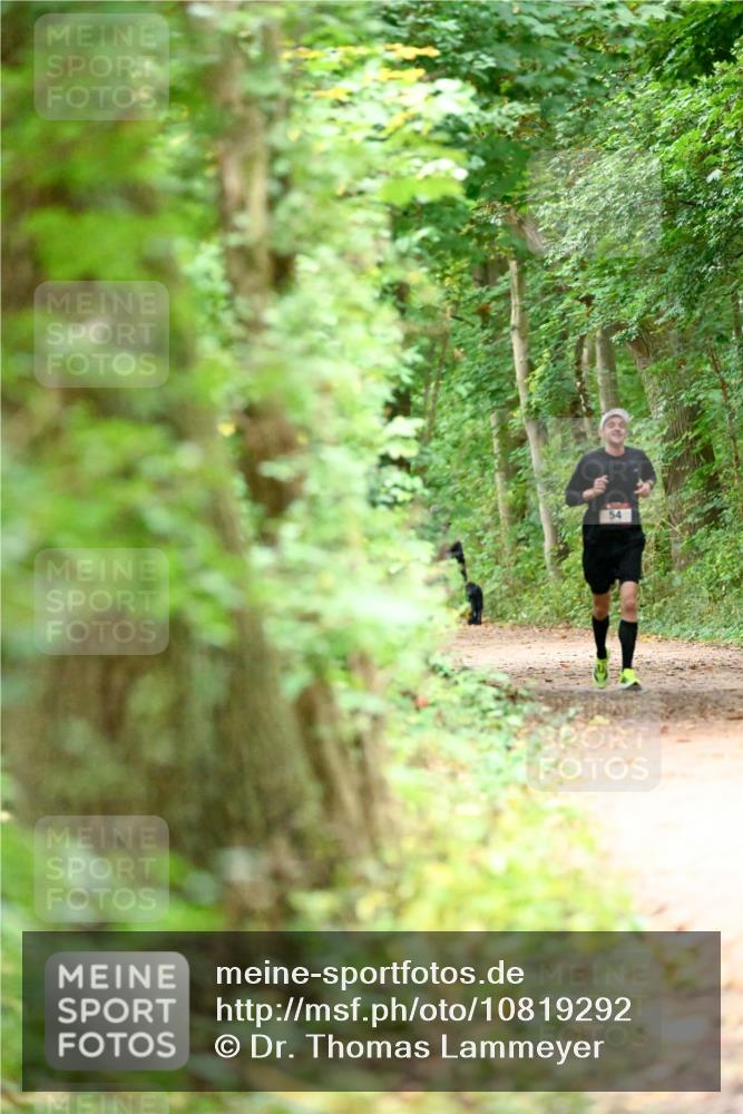 11.10.2026 - Bramfelder Halbmarathon 2026 Dr. Thomas Lammeyer http://msf.ph/oto/10819292 11.10.2026 10:13:09 Laufen 54 meine-sportfotos.de