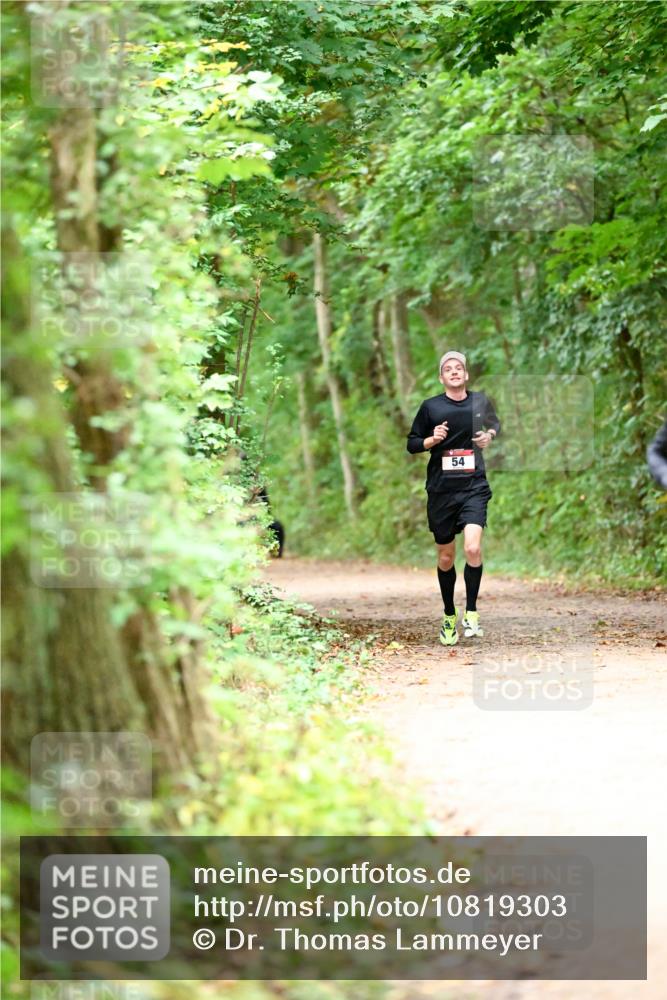 11.10.2026 - Bramfelder Halbmarathon 2026 Dr. Thomas Lammeyer http://msf.ph/oto/10819303 11.10.2026 10:13:10 Laufen 54 meine-sportfotos.de